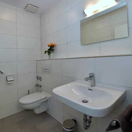 Erlkoenig Gaesteappartements شقة فندقية