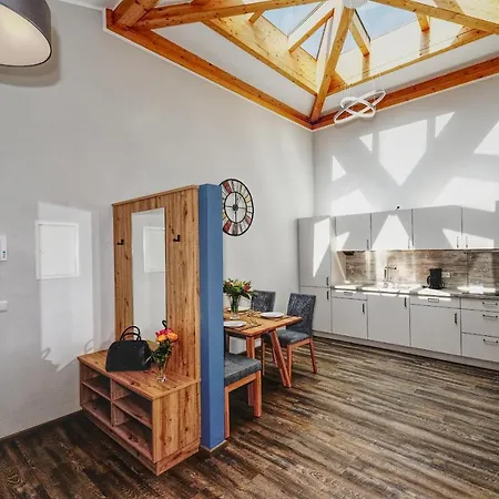 شقة فندقية Erlkoenig Gaesteappartements باد فسينغ