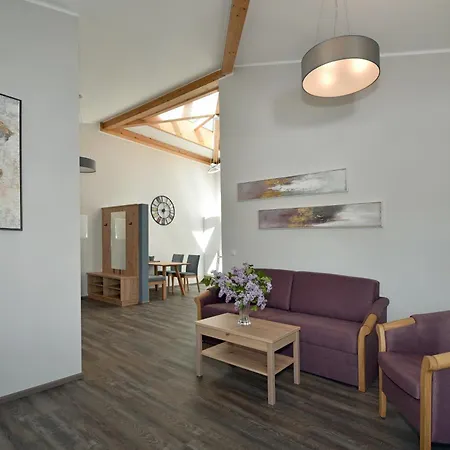 Erlkoenig Gaesteappartements شقة فندقية 3*